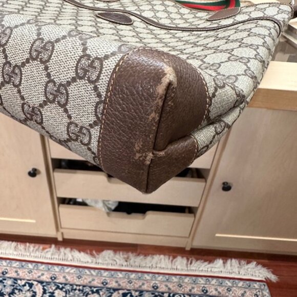 Share Show With @blockhart925 on 10-25 at 3:00 Ca Time GUCCI Bags GIVEEYY - Picture 12 of 13